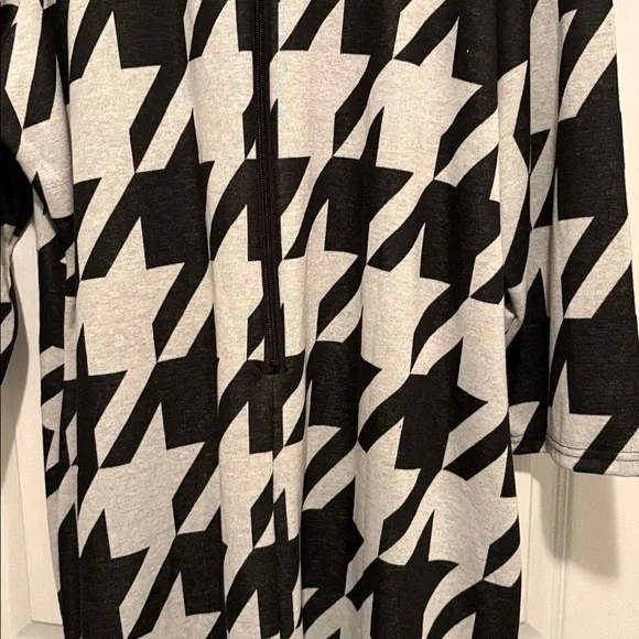 Ashley Stewart Black and Gray Houndstooth Dress Plus Size 26/28 - Picture 2 of 7